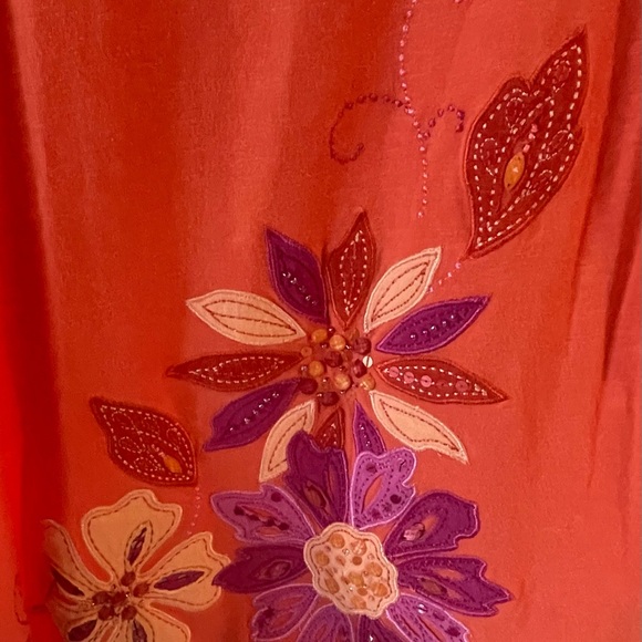 Alfred Dunner Plus Size Top & Capris
$30 for 2-Piece Set or $15 for each piece - Picture 3 of 11